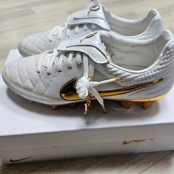 [BUNJANG] Nike Tiempo Legend SE R10 Football Boots Size 255 / 나이키 티엠포 레전드 SE R10 255 판매해요