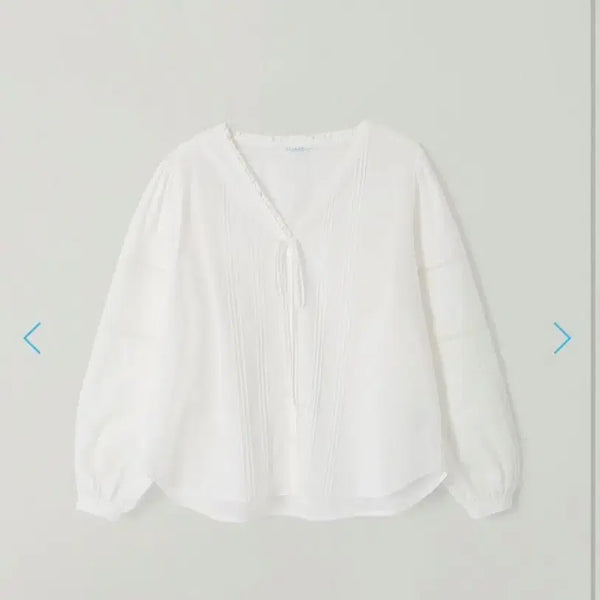 [BUNJANG] Thanat Pulia Blouse / 타낫 풀리아 블라우스