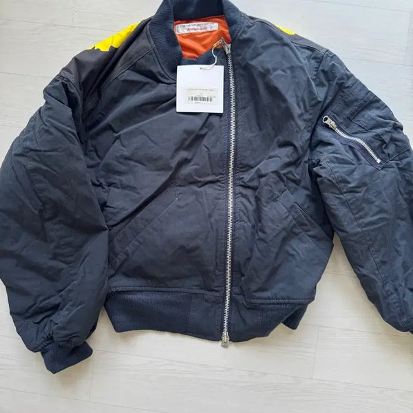 [BUNJANG] The Museum Visitor Asymmetrical Pattern MA-1 Jacket / 더뮤지엄비지터 비대칭 패턴 ma-1