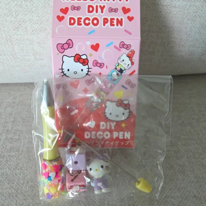 [BUNJANG] Sanrio Hello Kitty DIY Deco Pen Set / (새상품) 산리오 헬로키티 DIY 데코펜 세트 볼꾸 볼펜꾸미기