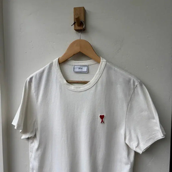 [BUNJANG] AMI Small Heart Short-Sleeve T-Shirt / 17320 - 아미 스몰 하트 반팔 티셔츠