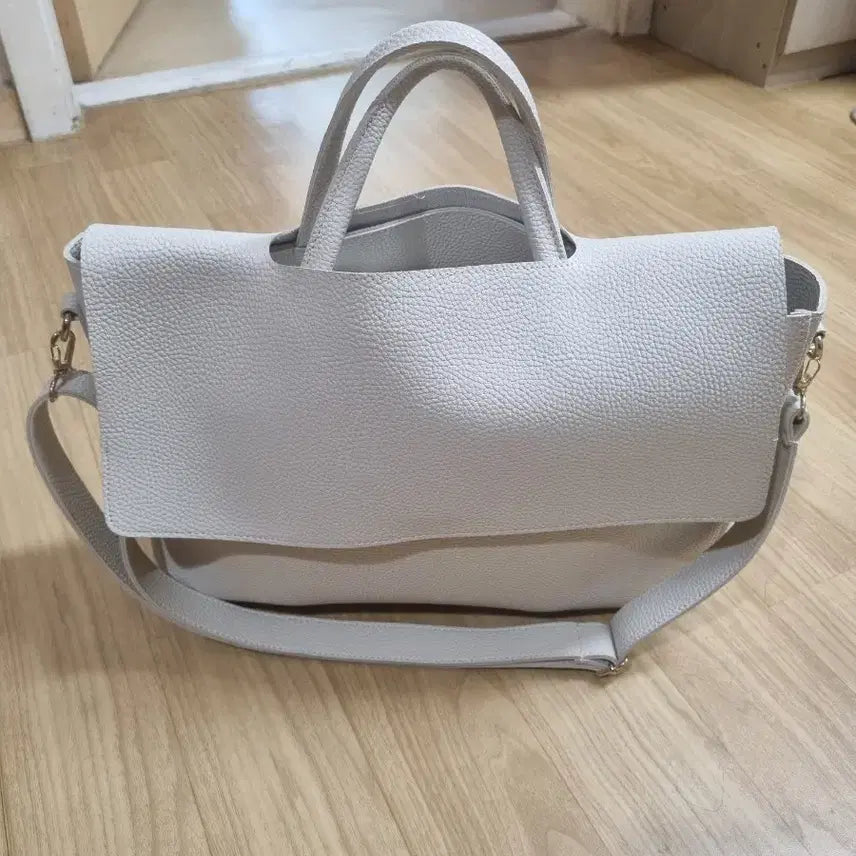 [BUNJANG] ROLA CLASSI Pebble Leather Mini Shoulder Bag Ivory / 로라 클래시 플로백 미니 아이보리 숄더백