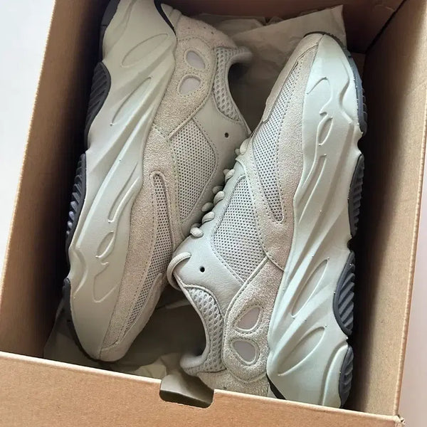 [BUNJANG] Adidas Yeezy Boost 700 Salt (265) / 이지부스트700 솔트 (265)