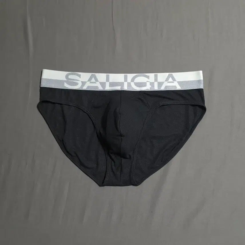 [BUNJANG] Saligia Aerobic Race Briefs - Black (M) / [M] SALIGIA 삼각 팬티 Aerobic Race Black 브리프 / 살리지아