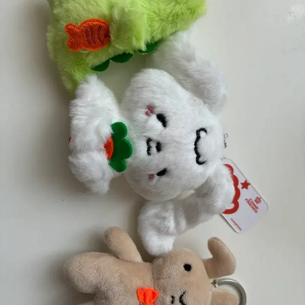 [BUNJANG] Crayon Shin-chan Yu Ri Rabbit Plush Keychain & Shin's Arcade Keychain Bundle Set / 짱구는 못말려 유리 토끼인형 키링, 짱오락실 키링 일괄