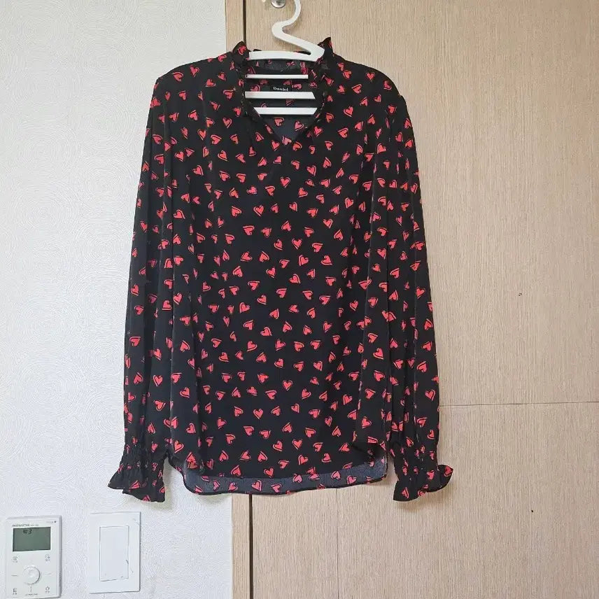 [BUNJANG] Printing Heart Shirt / 프린팅 하트 셔츠(시착만)