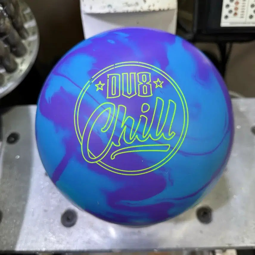 [BUNJANG] DV8 Chill 15lb Bowling Ball (Official) / DV8 - 칠 15파운드 (공인구)
