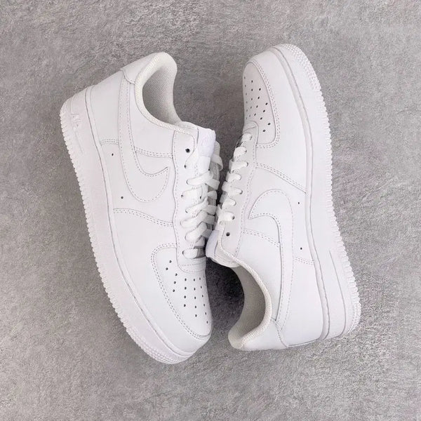 [BUNJANG] Nike Air Force 1 '07 Low Triple White CW2288-111 / 나이키 에어 포스107로우트리플 화이트CW2288-111