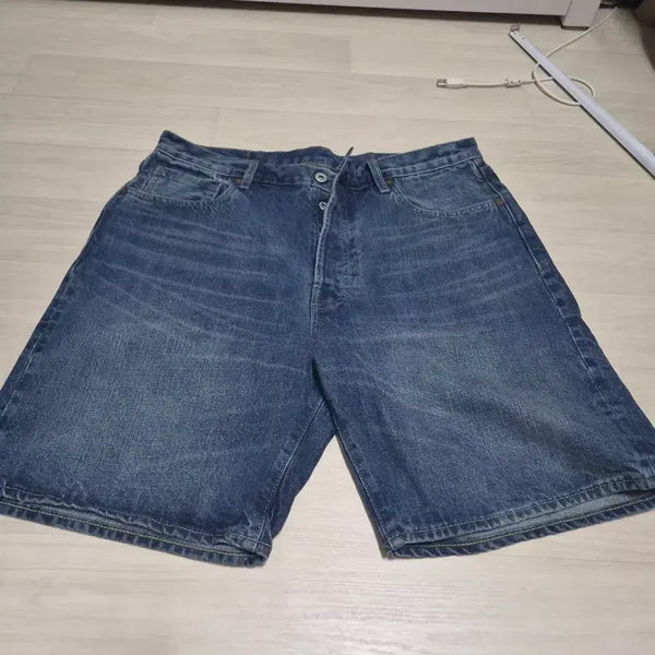 [BUNJANG] Outstanding Selvage Denim Shorts Size 34 / 아웃스탠딩 셀비지 반바지 34