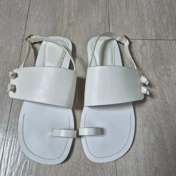 [BUNJANG] Tiam Women's Sandals (Size 235) / (미사용)TIAM 여성 샌들(235)