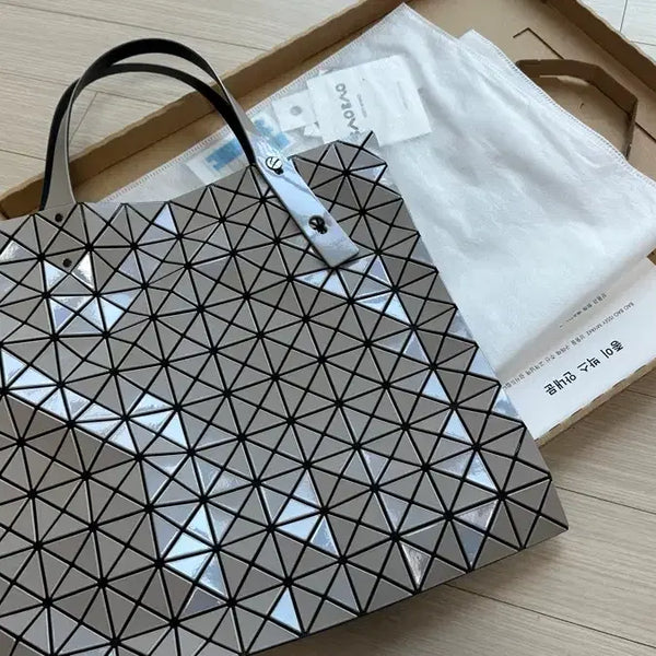 [BUNJANG] Bao Bao Prism Shoulder Tote Bag Beige / 바오바오 프리즘 숄더백토트백 배이지 새상품컨디션