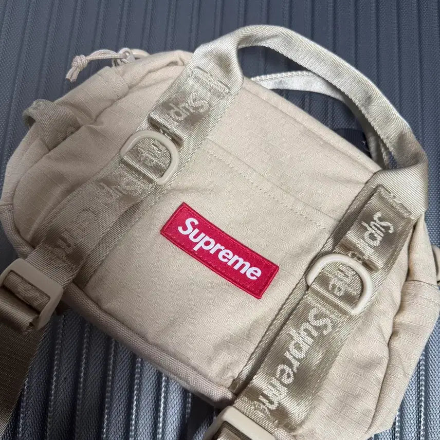[BUNJANG] Supreme Mini Duffle Bag Tan 26SS / 슈프림 미니 더플백 탄 - 26SS