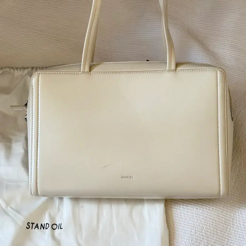 [BUNJANG] Standoil Medium Postbag Cream Ivory / 스탠드오일 포스트백 미디움 크림 아이보리