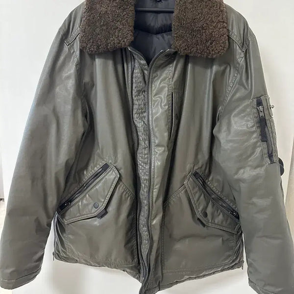 [BUNJANG] Lafayette Carbon Coating Down Jacket FW23 / 시리즈 23fw 라파예트 카본 코팅 110