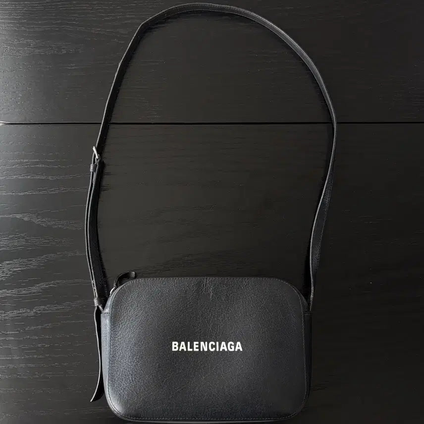 [BUNJANG] Balenciaga Everyday Camera Bag / 발렌시아가 에브리데이 카메라백