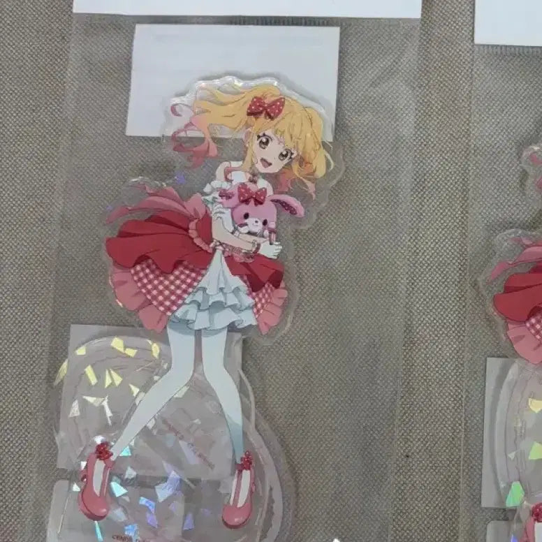 [BUNJANG] Aikatsu Stars Yume Nijino Sanrio Acrylic Stand / 아이카츠 스타즈 니지노 유메 산리오 아크릴 스탠드 아이엠스타 봉봉 홀로그램