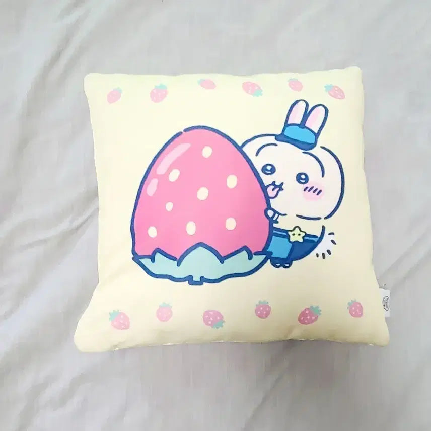 [BUNJANG] Ediya Usagi Rabbit Cushion Collaboration / 이디야 먼작귀 우사기 토끼 쿠션 콜라보