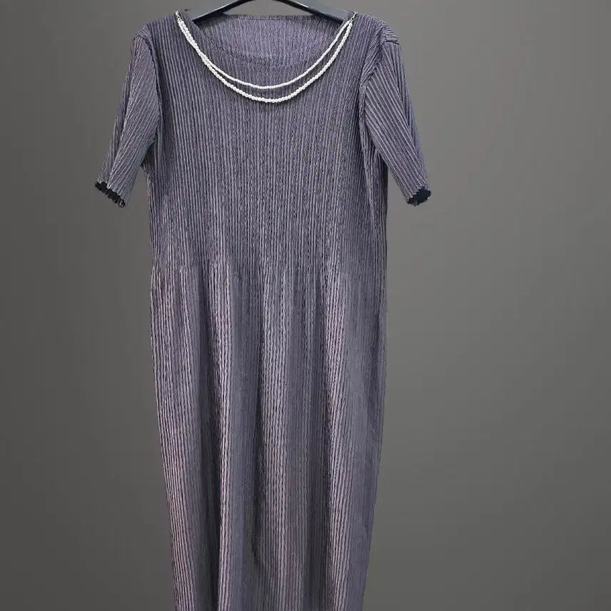 [BUNJANG] Pearl Pleated Dress / 진주 플리츠 원피스예요
