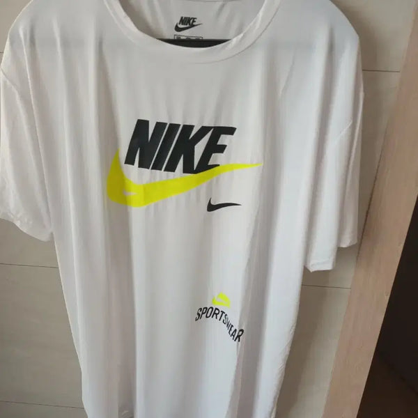[BUNJANG] Nike Cooling Short Sleeve T-Shirt White XXL / 나이키 냉감 반팔 티셔츠 화이트 XXL  새상품