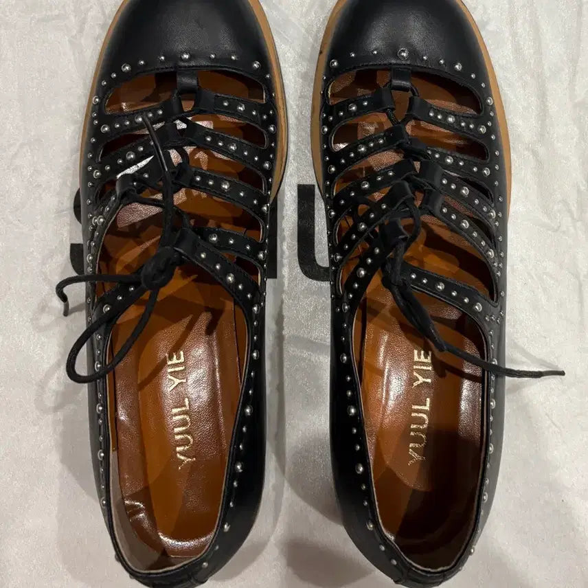 [BUNJANG] YUUL YIE Black Leather Flat Shoes Size 245 / 율이에 YUUL YIE 블랙 가죽 플랫 슈즈 245 정품
