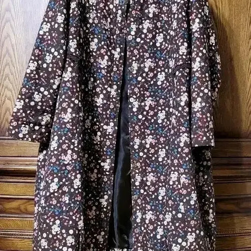 [BUNJANG] Floral Pattern Hooded Coat / 플로럴 패턴 후드 코트
