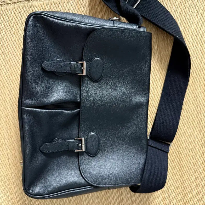 [BUNJANG] Necessory Chestnut Bag / 네세서리 가방 chestnut bag