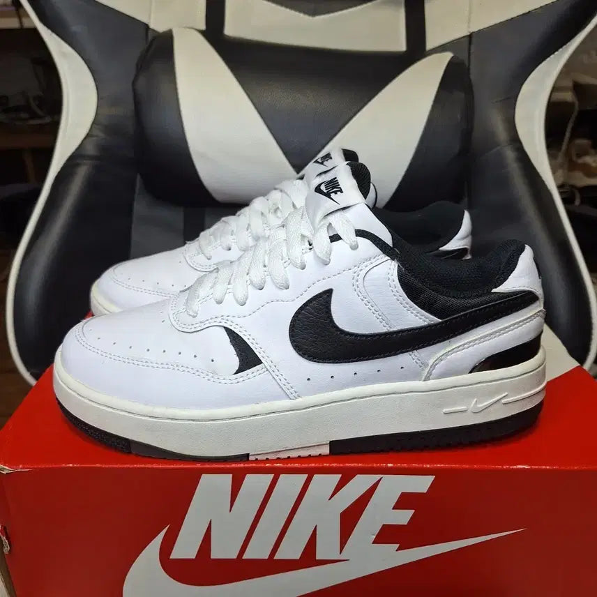 [BUNJANG] Nike Air Force 1 Sneakers (255) / 나이키 에어포스 1 운동화 (255)