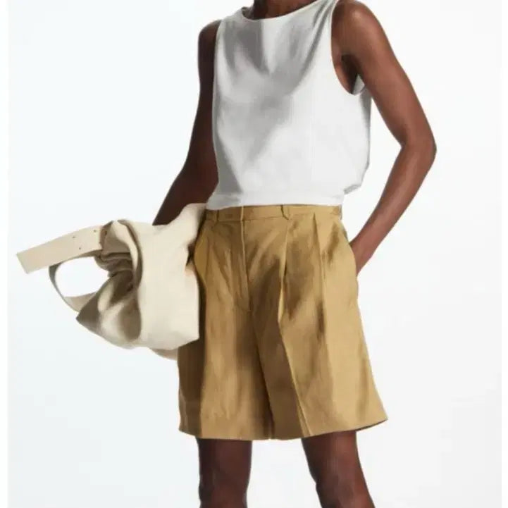 [BUNJANG] COS Pleated Shorts Beige / 코스 COS 플리티드 쇼츠 베이지