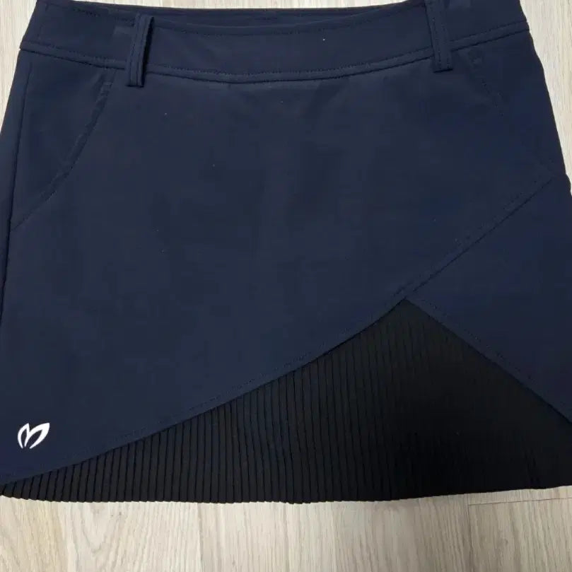 [BUNJANG] Master Bunny Women's Pleated Golf Skirt / 마스터바니 여성 골프 치마