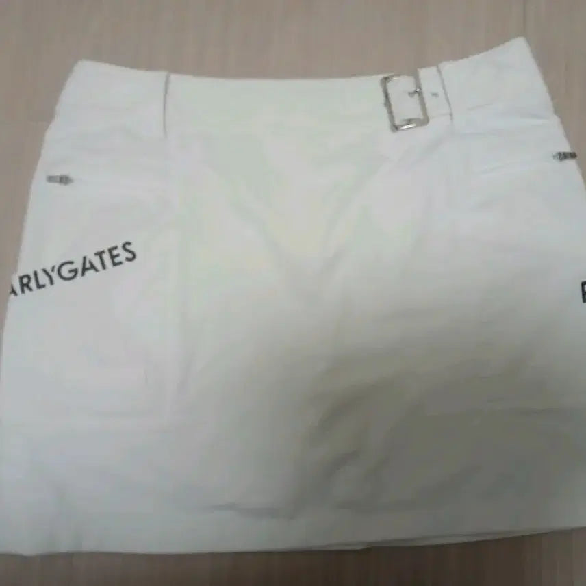 [BUNJANG] 2023 Golf Skirt White / 파리게이츠 골프스커트 화이트