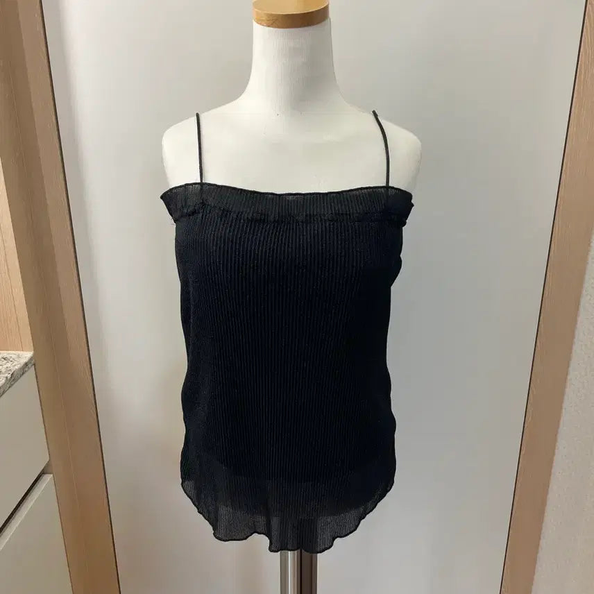 [BUNJANG] Black Knit Crop Top / 블랙 니트 크롭 탑