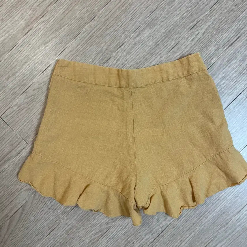 [BUNJANG] Yellow Ruffle Shorts / 노란색 프릴 숏팬츠