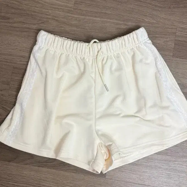 [BUNJANG] KWL Seoul Lace Training Shorts Cream / KWL seoul 레이스 트레이닝 팬츠 반바지 크림