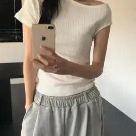 [BUNJANG] Off-the-Shoulder Short-Sleeve T-Shirt / (새상품)오프숄더 반팔티