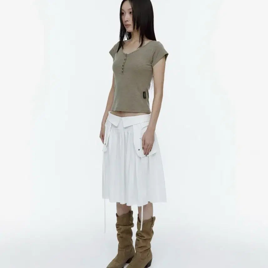 [BUNJANG] Rough Neck Out Pocket Pleats Skirt White / 러프넥 아웃 포켓 플리츠 스커트 화이트