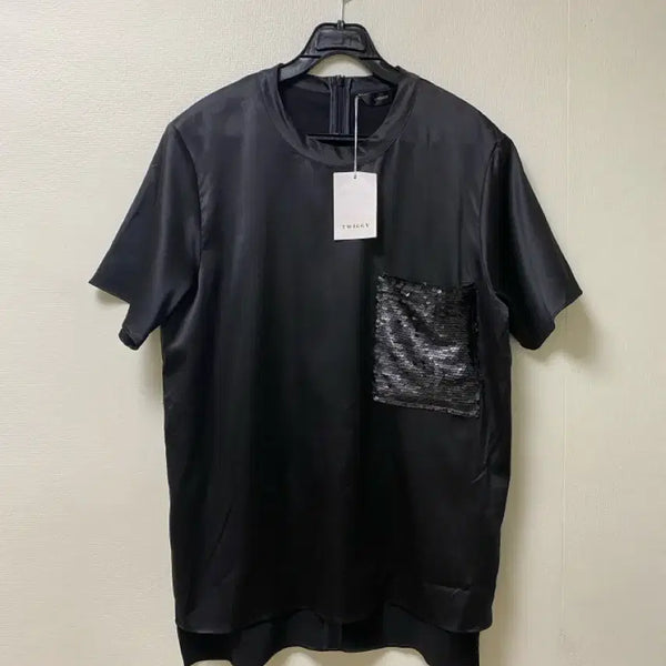 [BUNJANG] Twigs Sequin Pocket Blouse - Size 66 / 새상품 트위그 스팽글 포켓 블라우스 66