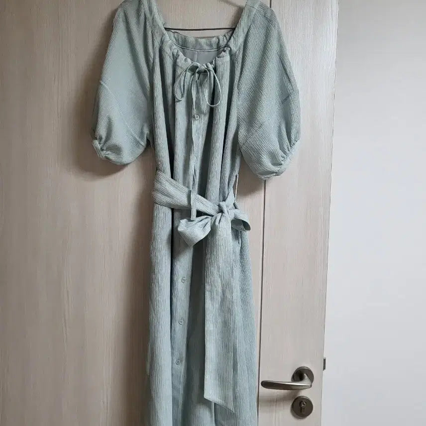 [BUNJANG] Musee Volume Neck String Mint Dress / 뮤제 볼륨 넥 스트링 민트 원피스