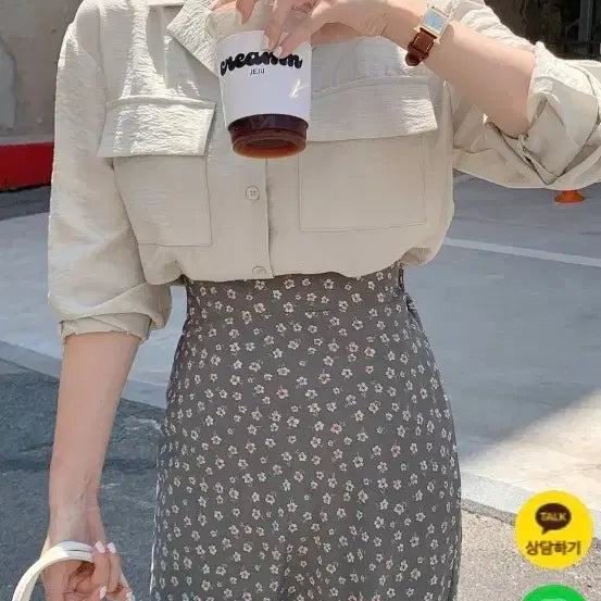 [BUNJANG] V-Neck Button Collar Blouse / 브이넥 단추 카라 블라우스