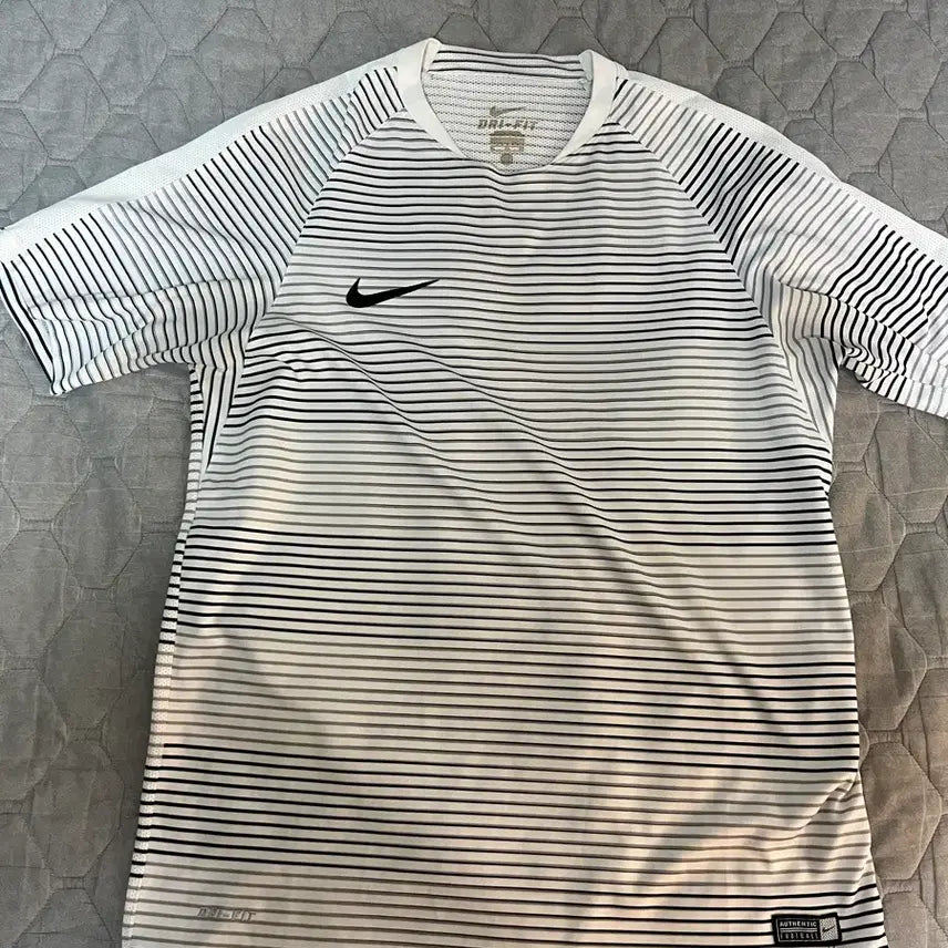 [BUNJANG] Nike Dri-FIT Stripe T-Shirt White/Black XL / 나이키 드라이핏 반팔티 스트라이프 흰검xl