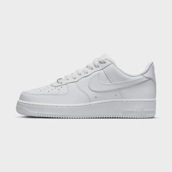 [BUNJANG] Nike Air Force 1 '07 White Shoes (US 9) / [새상품] 나이키 에어포스1 07 신발