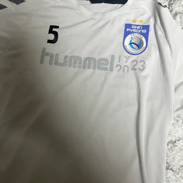 [BUNJANG] Hummel Shinpyeong High School Football Club Player Issued Short Sleeve Training Top (Size 100-105) / 신평고 5번 축구부 선수지급용 반팔 트레이닝복
