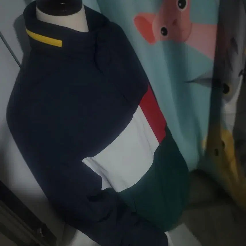 [BUNJANG] Tommy Hilfiger Navy Color Block Windbreaker Anorak Jacket M / 타미힐피거 네이비 컬러 블록 자켓 바람막이 아노락 M