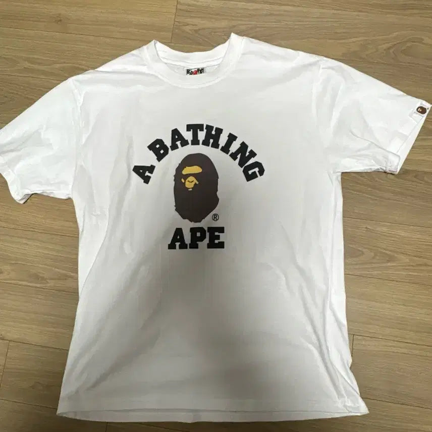 [BUNJANG] Bape Short Sleeve T-Shirt White / 베이프 반팔 화이트