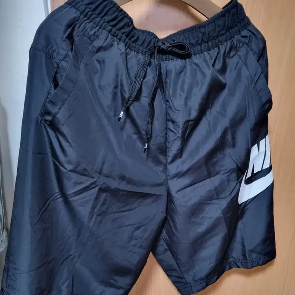 [BUNJANG] Nike Swoosh Shorts / 나이키 스우시 반바지 무배