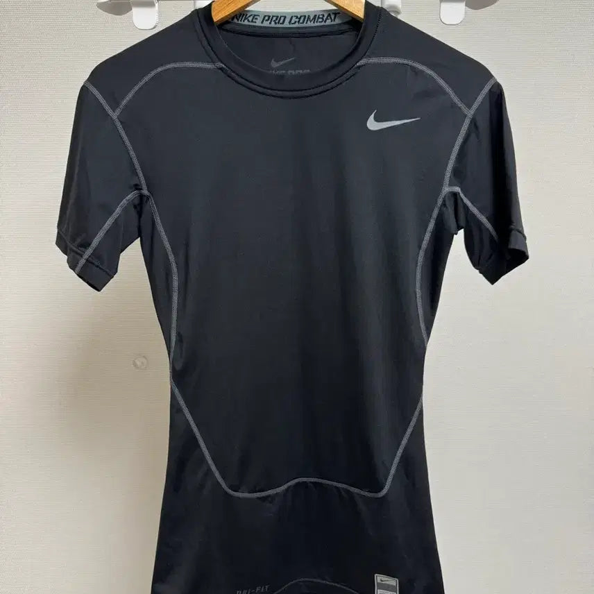 [BUNJANG] Nike Pro Combat T-shirt Size 95 / 나이키 프로 컴뱃 반팔티 95사이즈