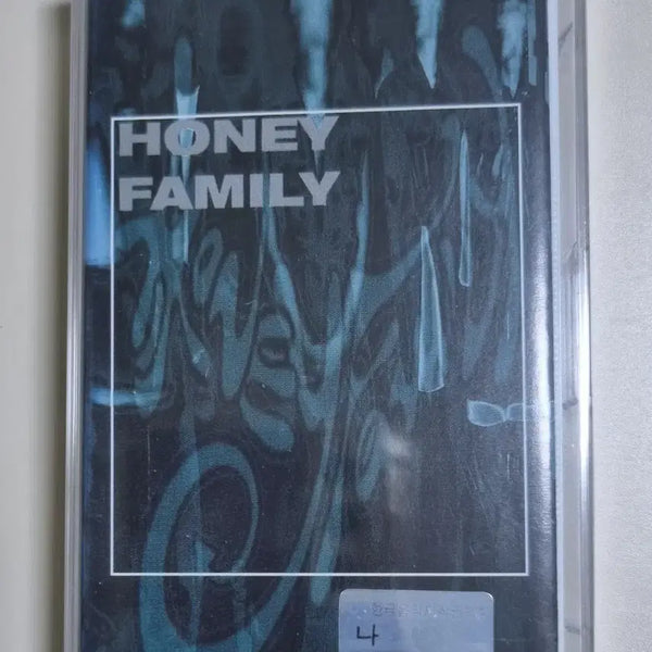 [BUNJANG] Honey Family 1st Album Sealed Cassette Tape (Myung Ho, Digiri, Gil, Gary) / 허니 패밀리 1집 (미개봉 카세트테이프) 명호 디기리 길 개리