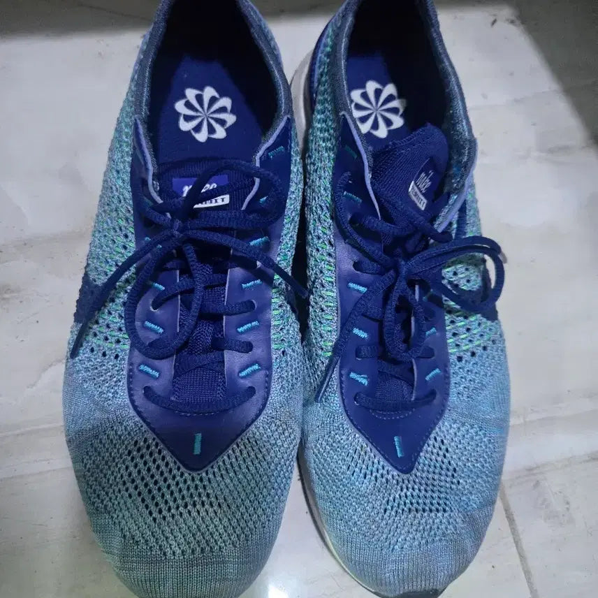[BUNJANG] Nike Flyknit Men's Running Shoes / 나이키남성운동화,나이키운동화,나이키플라이니트,플라이니트,플라이니트운동화,