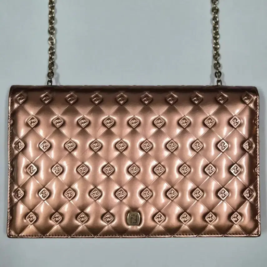 [BUNJANG] Fendi Quilted Chain Bag Rose Gold WOC / 펜디 퀼팅 체인백 로즈골드 woc