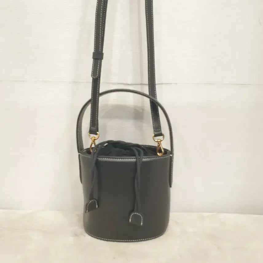 [BUNJANG] Black Bucket Bag Tote Crossbody Bag / 러브참 블랙 버킷백 토트백 크로스백