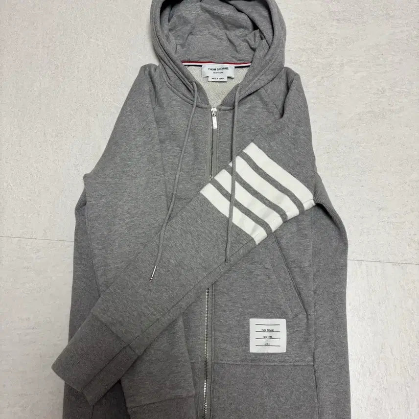 [BUNJANG] Thom Browne Zip-Up Hoodie / 톰브라운 후드집업